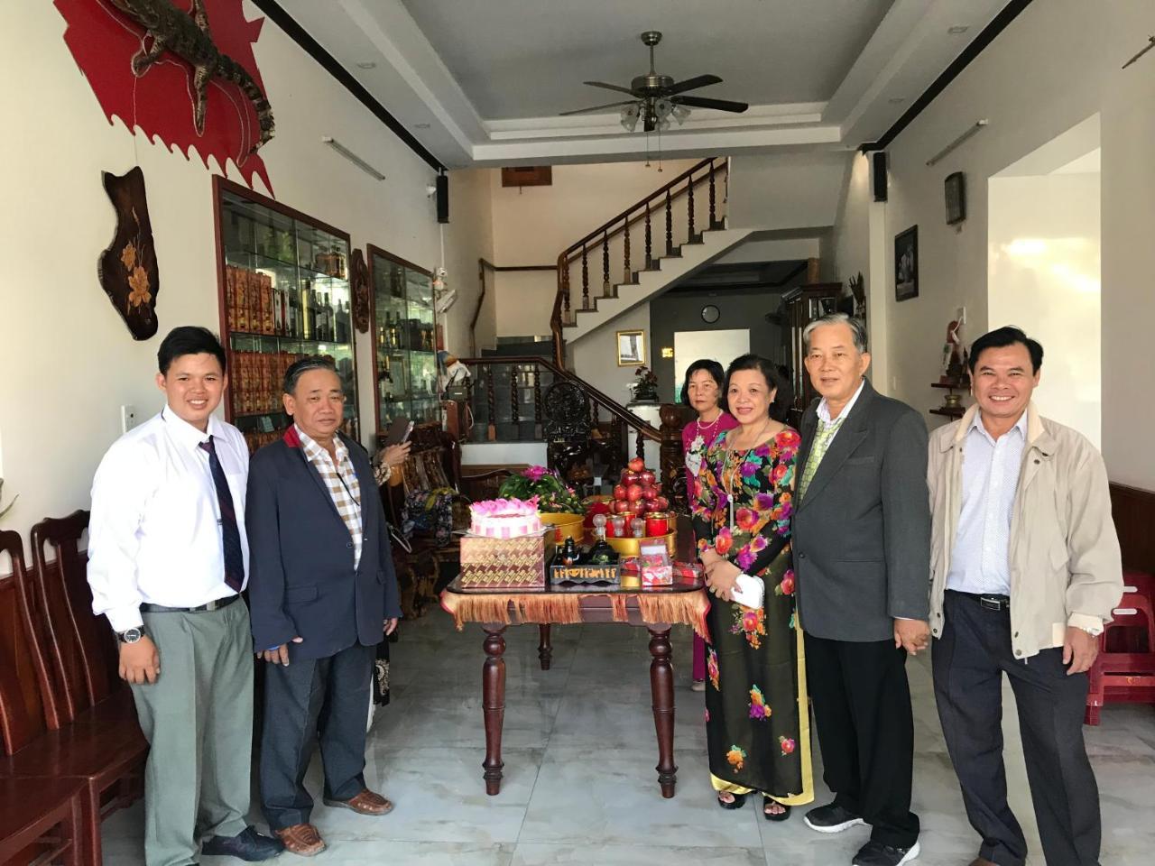 Hotel Hoang Dung Kinh Dinh Exterior foto